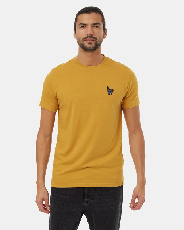 Men's modern fit t-shirt-Peru Embroidered Llama T-Shirt