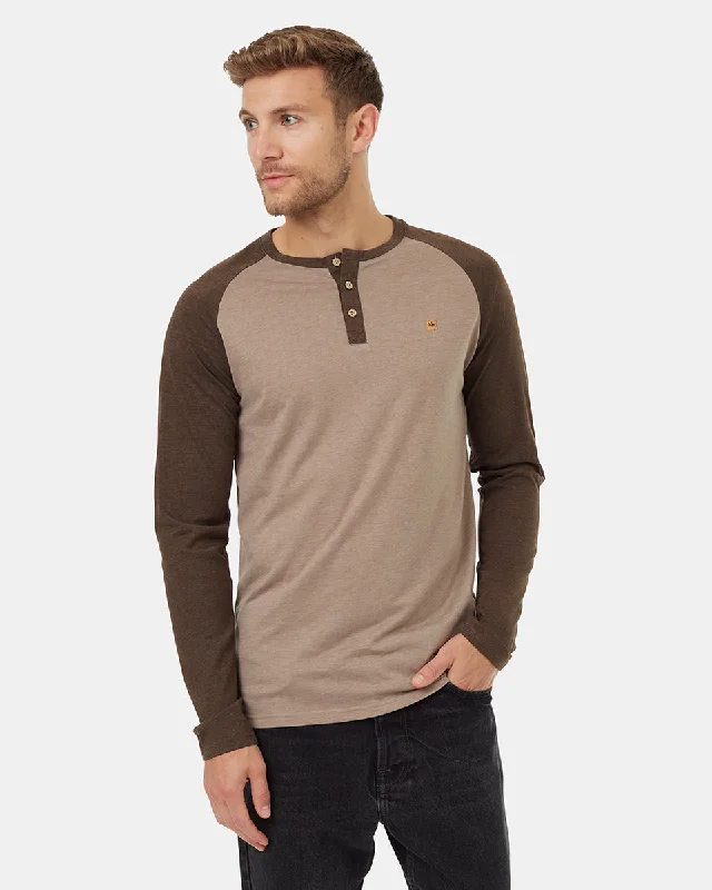 Men's fashion tech t-shirt-Baker Henley Longsleeve