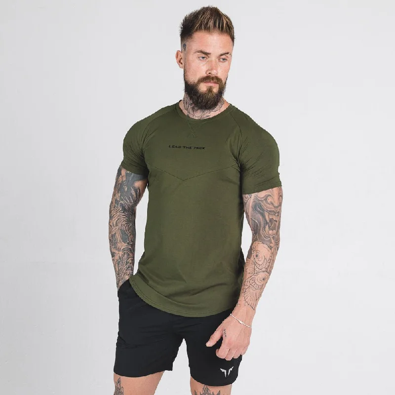 Men's relaxed fit athletic t-shirt-Statement Tee - Olive