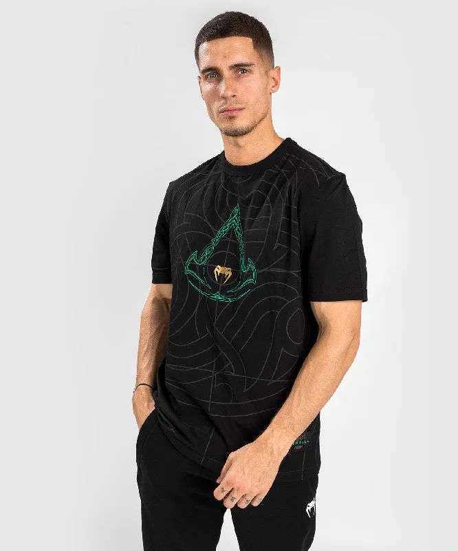 Men's casual athletic t-shirt-Venum Assassin's Creed Reloaded T-Shirt - Schwarz