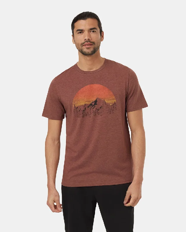 Men's relaxed fit athletic t-shirt-Vintage Sunset T-Shirt