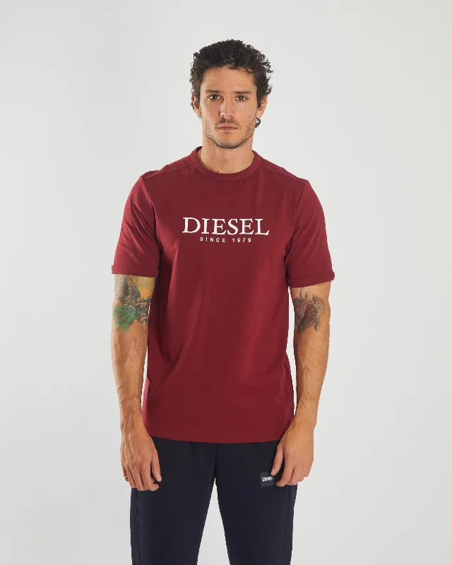 Men's casual athletic t-shirt-Benjamin Tee Red Plasma