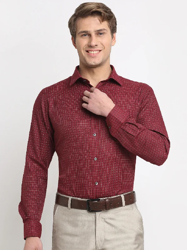 Men's eco-conscious dress shirt-Men's Maroon Formal Small Checks Full Sleeve Shirt