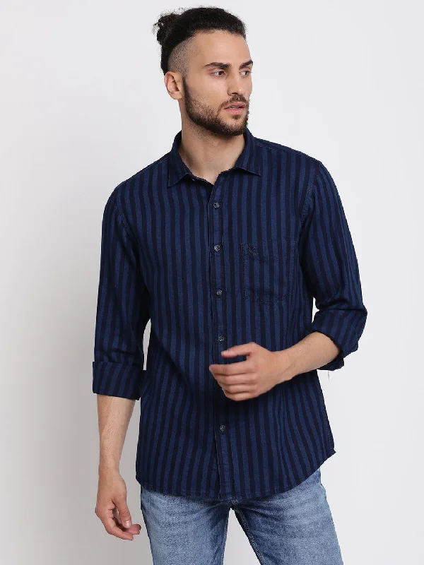 Men's breathable casual wear shirt-Men's Navy Blue Casual Narrow Stripe Full Sleeve Shirt